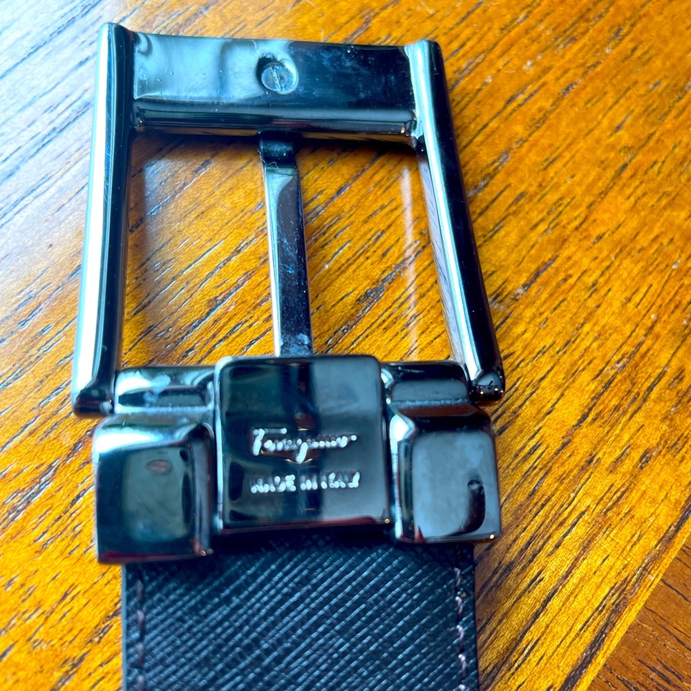 Salvatore Ferragamo Mens belt. In great condition